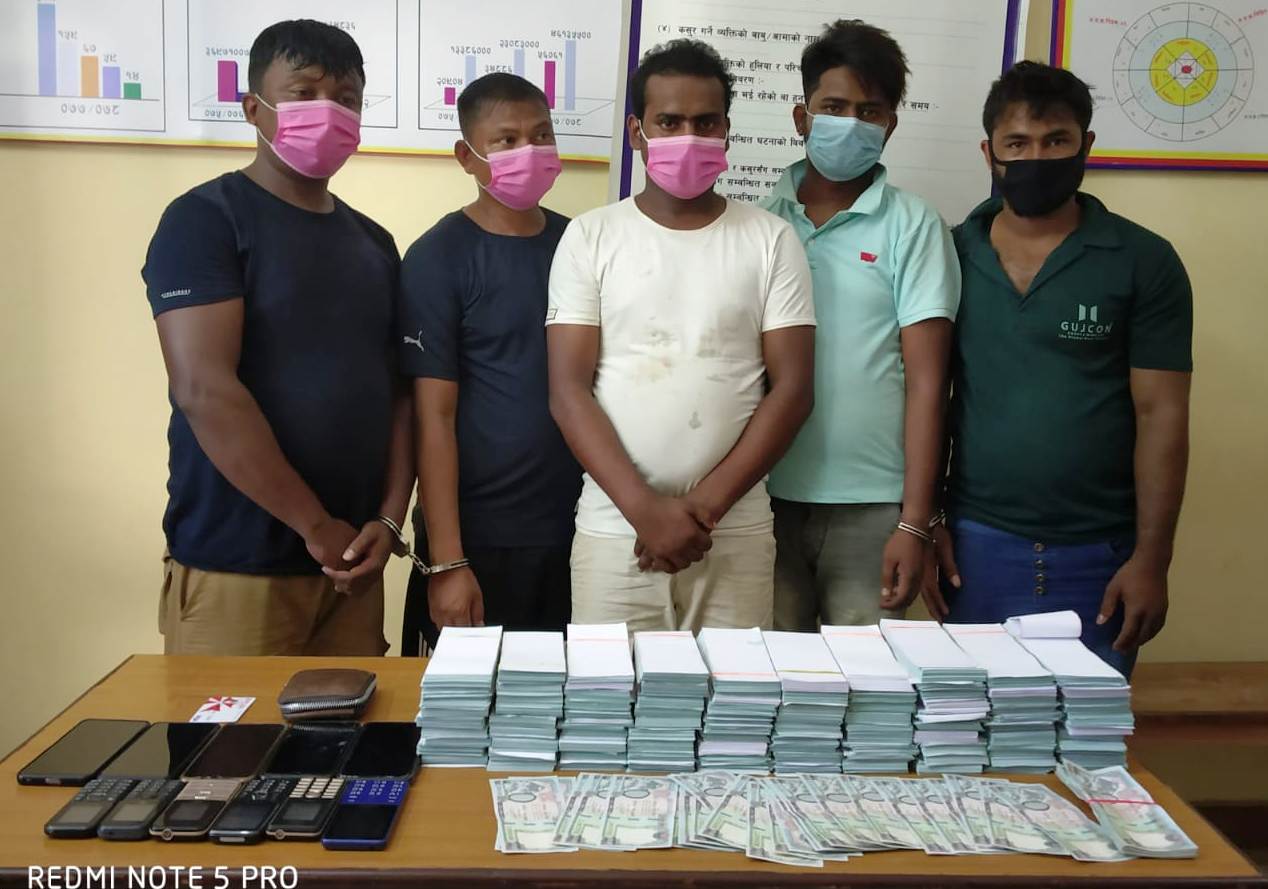 नक्कली नोट कारोबारमा संलग्न रहेको आरोपमा बाराबाट पाँचजना पक्राउ